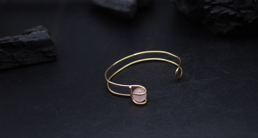Pink swan bracelet
