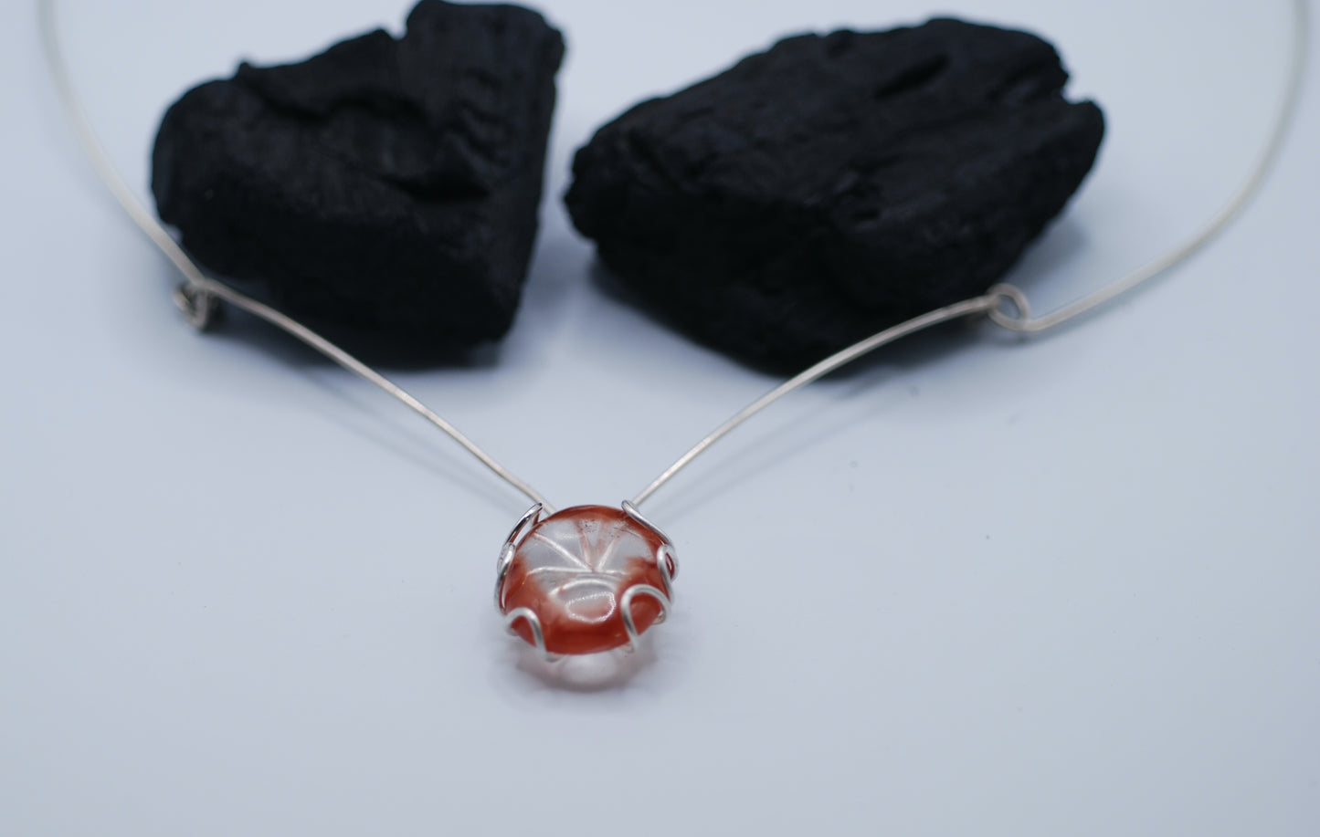 Wired necklace with oval gemstone