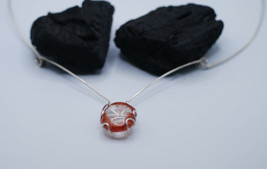 Wired necklace with oval gemstone