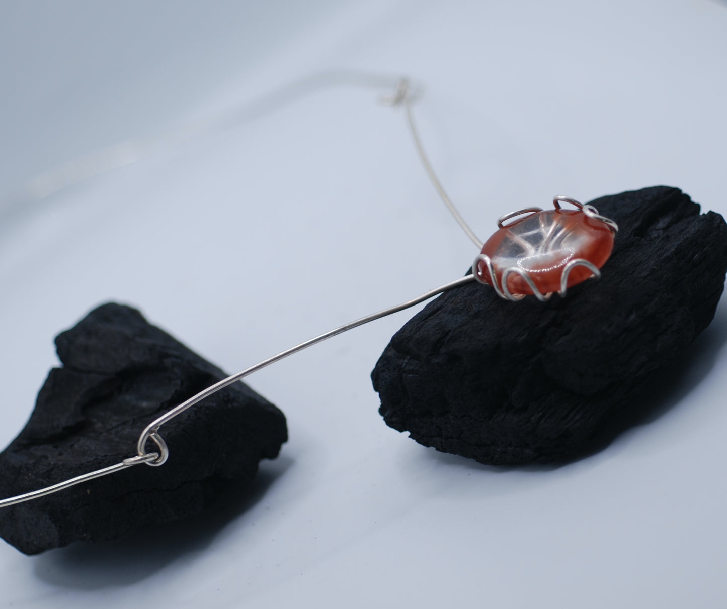 Wired necklace with oval gemstone